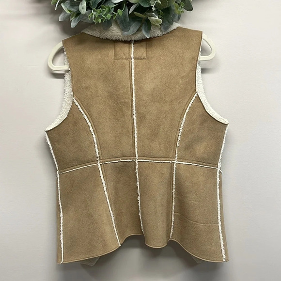 Xhilaration Faux Suede Sherpa Open Vest L - Picture 2 of 15